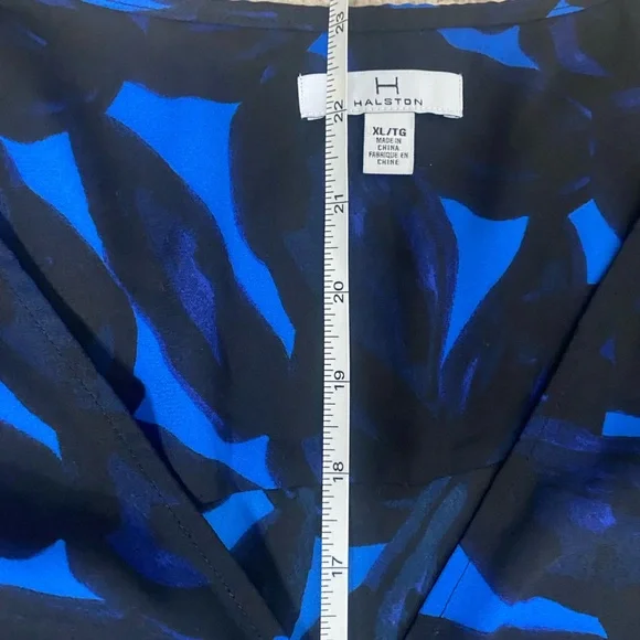 Blue and Black Patterned Blouse - Picture 13 of 13